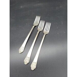 3 Vintage Rogers DeLuxe Plate IS Precious Silverplate Forks 7 5/8 In Vtg